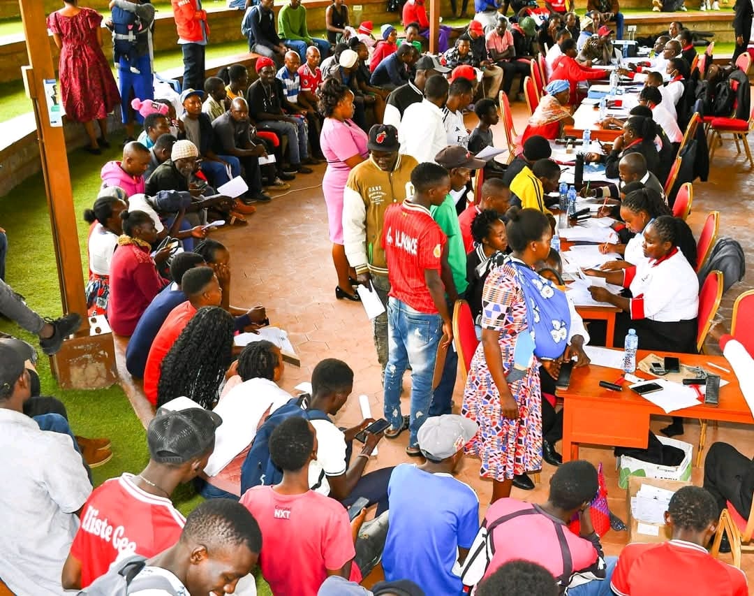 Residents Getting Government Services Under Huduma Mashinani At Green Park In Wote/nziu Ward